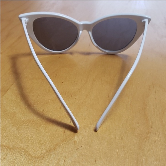 White Cat Eye Sunglasses - Picture 5 of 6